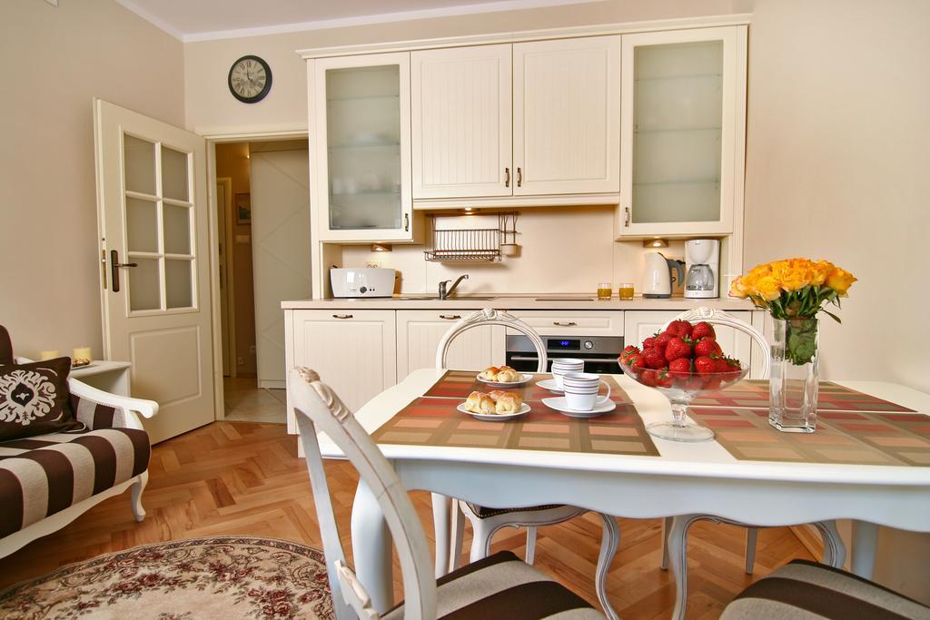 Patio Apartments - Old Town グダニスク 部屋 写真
