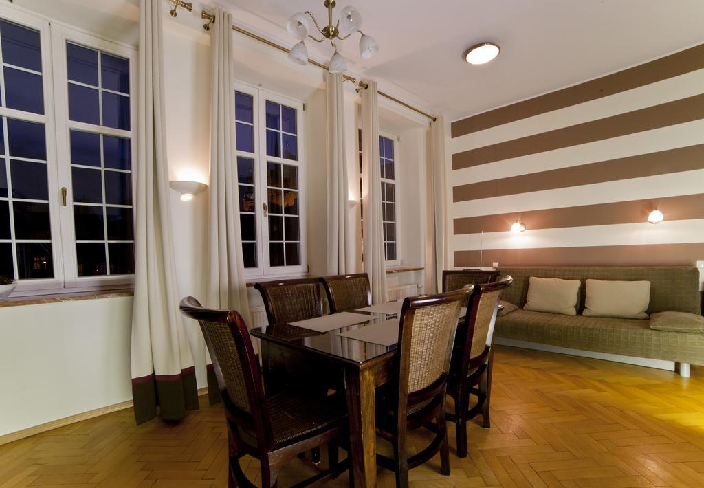 Patio Apartments - Old Town グダニスク エクステリア 写真